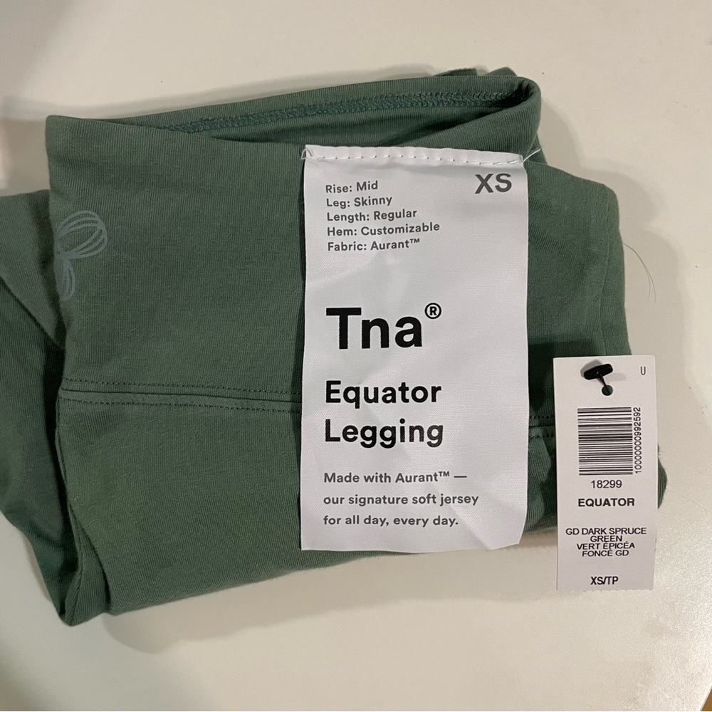 Aritzia TNA equator legging aurant raw hem spruce sage forest green cotton
